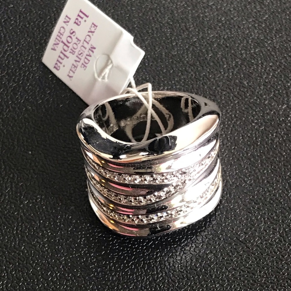 Lia Sophia Revved up ring, size 7. NWT!